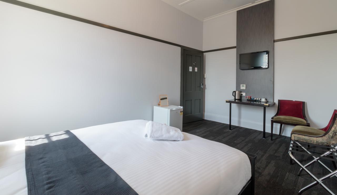 Royal Hotel Ryde Сидней Экстерьер фото